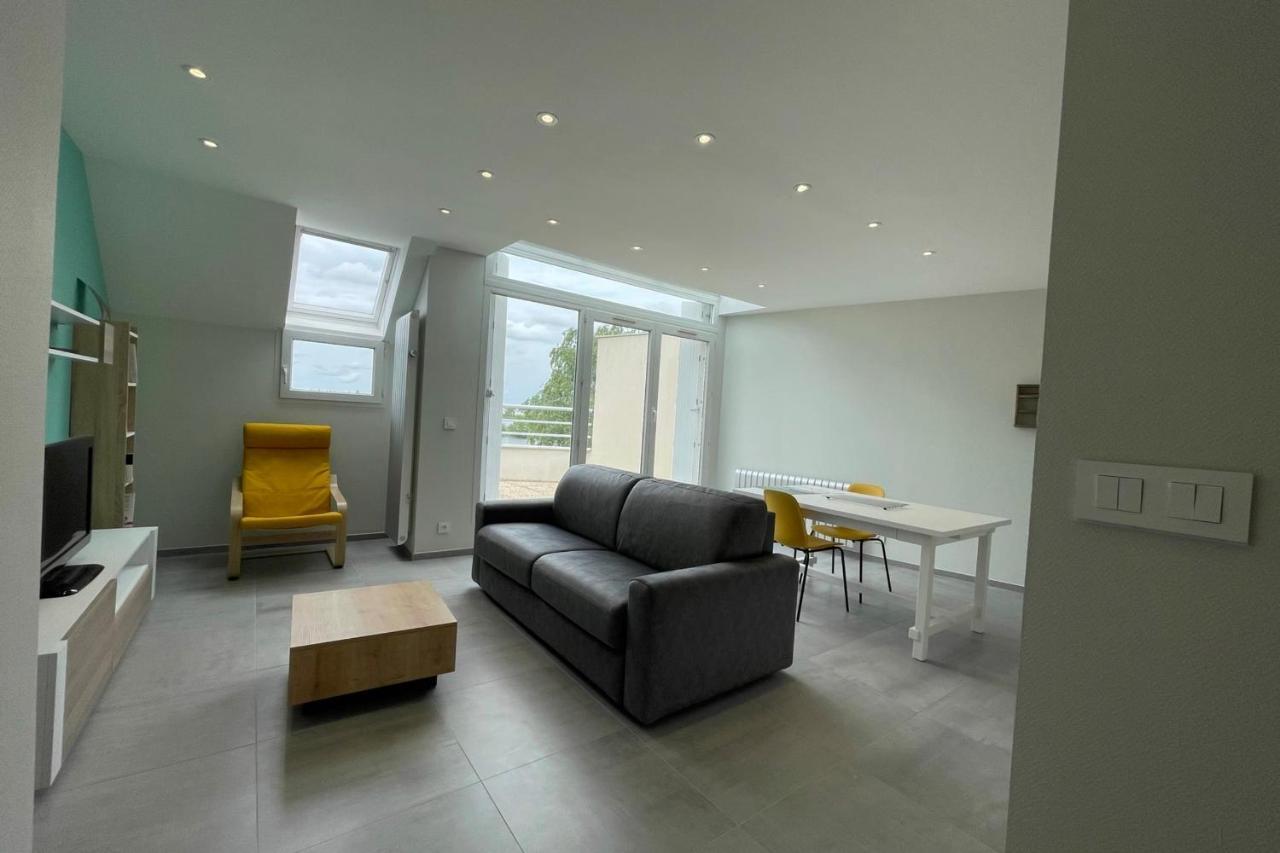 Luxury Apartment With Exceptional View On The Cher River Saint Avertin Bagian luar foto